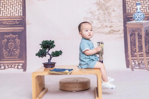 广州借卵试管代怀包男孩四个月宝宝可以坐着吗